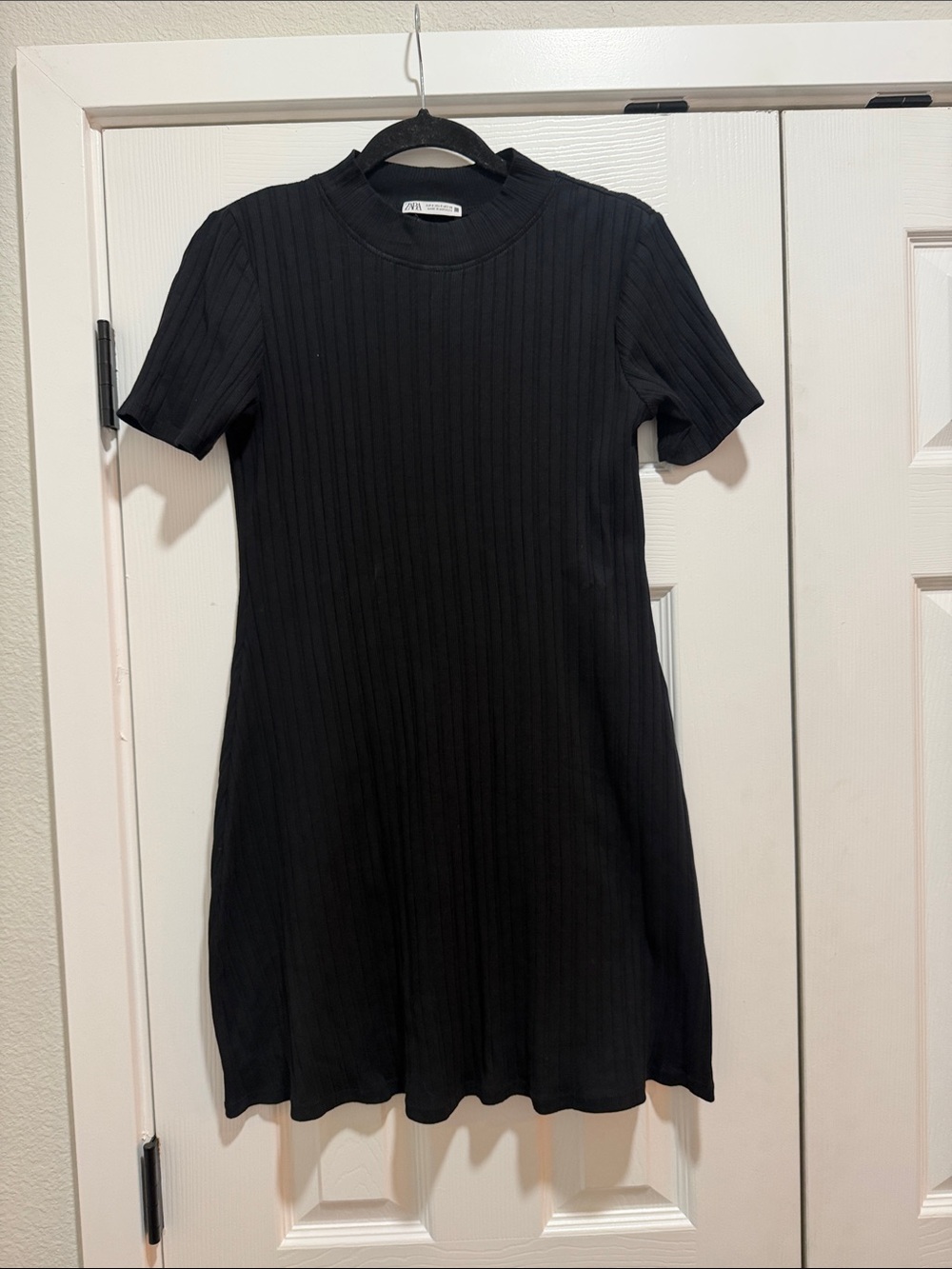 Zara Ribbed Short Sleeve Black Dress Small